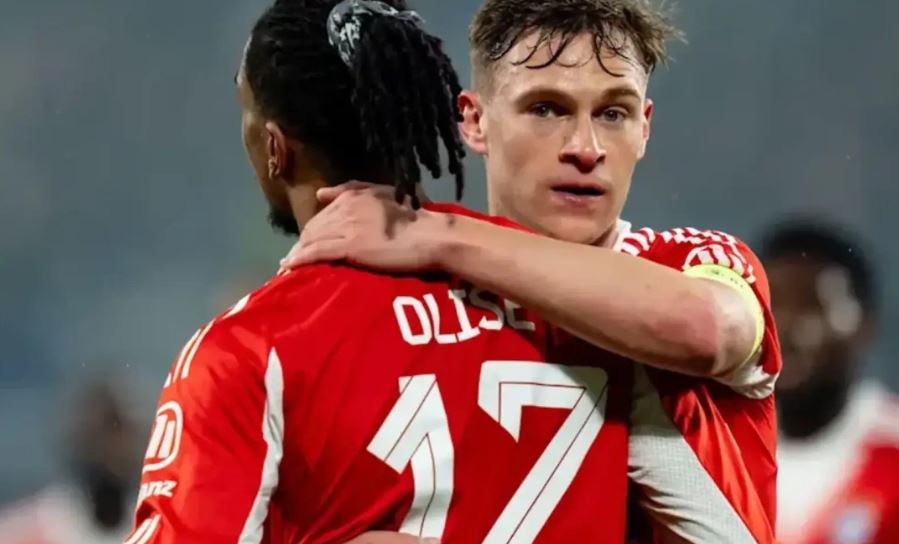 Joshua Kimmich và Michael Olise bị nghi ngờ cố ý tẩy thẻ